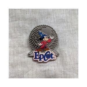 Disney Epcot Pinback Pin